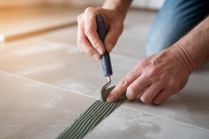 Comment Faire des Joints de Carrelage au Sol : Techniques et Temps de Séchage