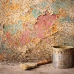 Peinture qui s&rsquo;écaille : Pourquoi et Comment Réparer ?